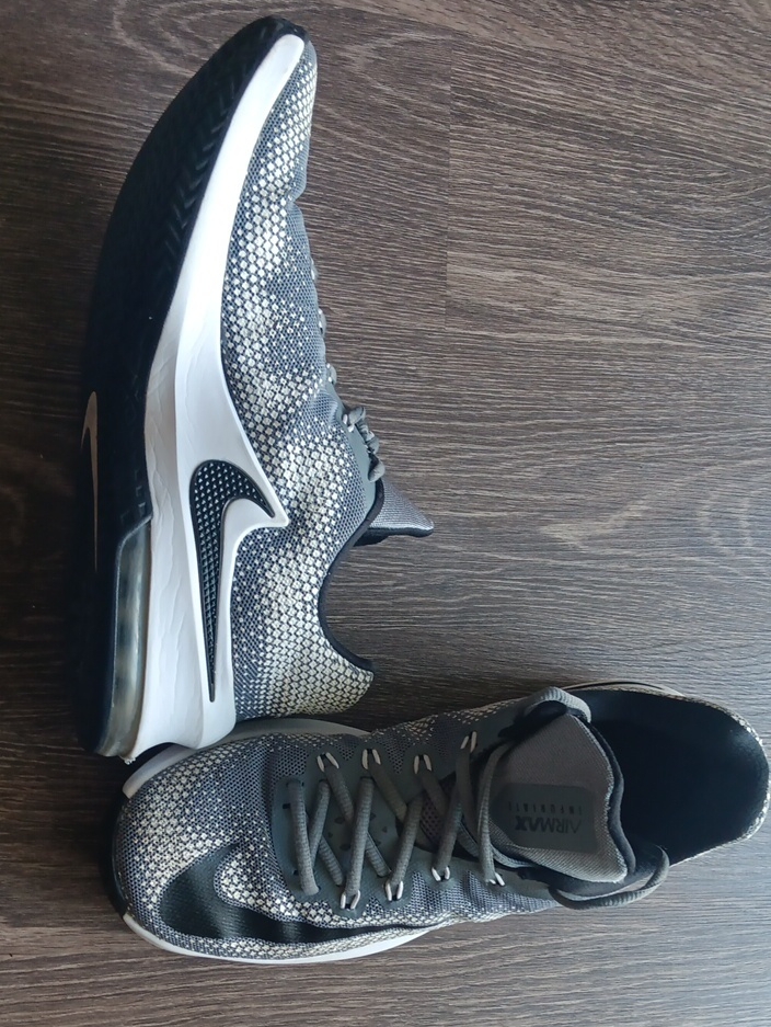 $34 Nike Men's Gray And Black Knit Air Max Infuriate Trainers